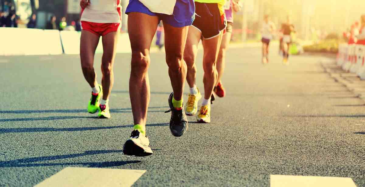 初跑者练到什么水平，才能够安全跑下半程马拉松？