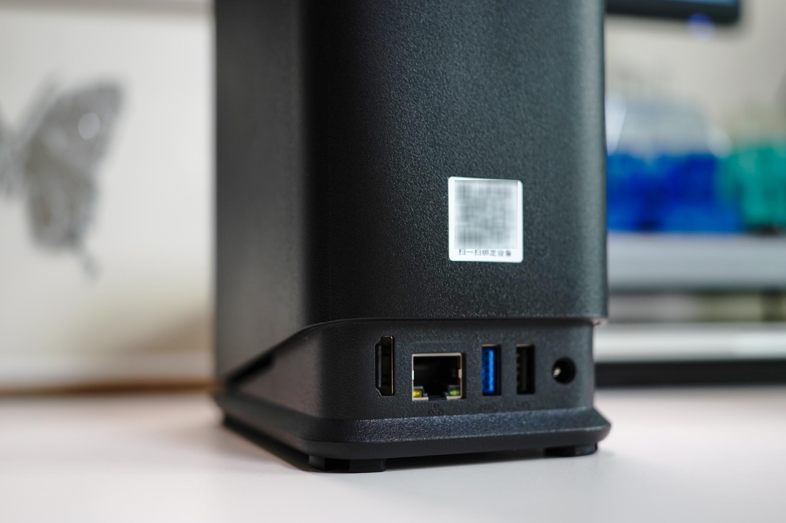 极空间z2 pro开箱拆解评测