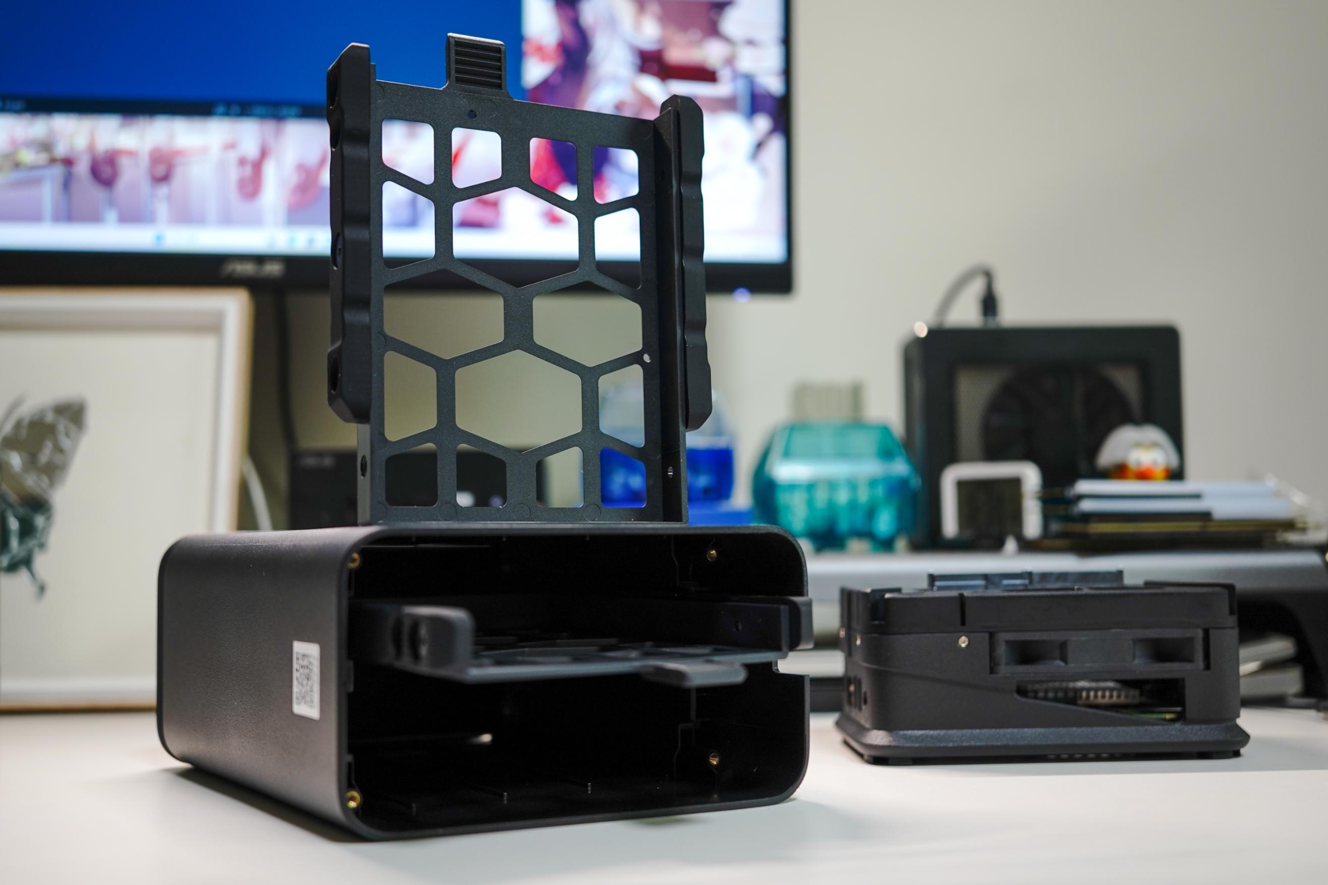 极空间z2 pro开箱拆解评测